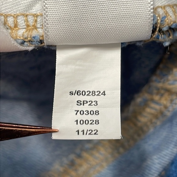 NWOT Loft The Girlfriend Mid Rise Jeans in Original Mid Indigo Wash Denim 26/2 - Picture 15 of 16